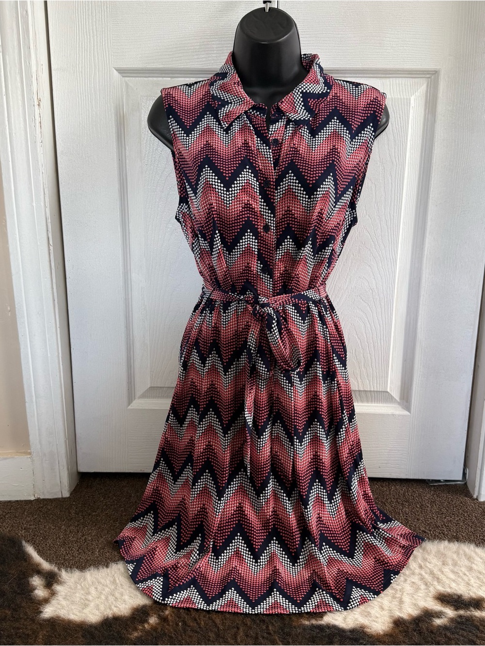 Sleeveless Chevron Belted Shirt Dress in Pink and Navy